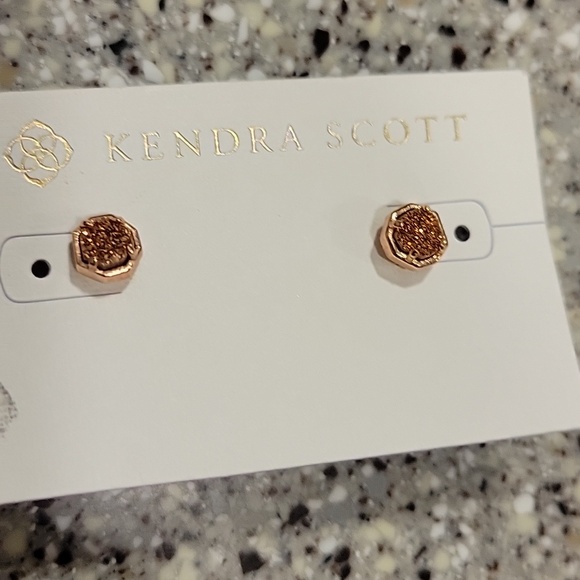 Kendra Scott Rose Gold Glitter Hexagon Druzy Stud Earrings - Picture 4 of 8